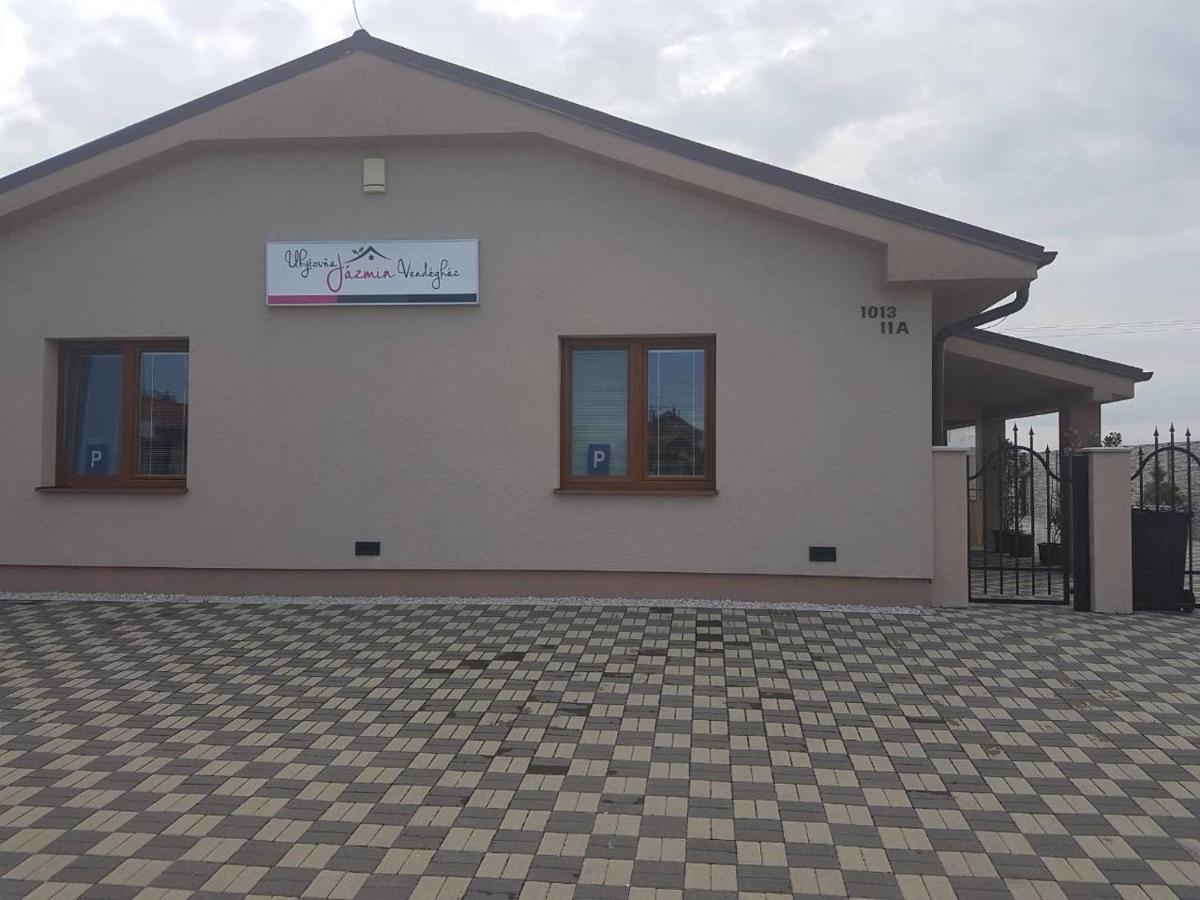 Ubytovňa Jázmin Vendégház Hroboňovo Extérieur photo